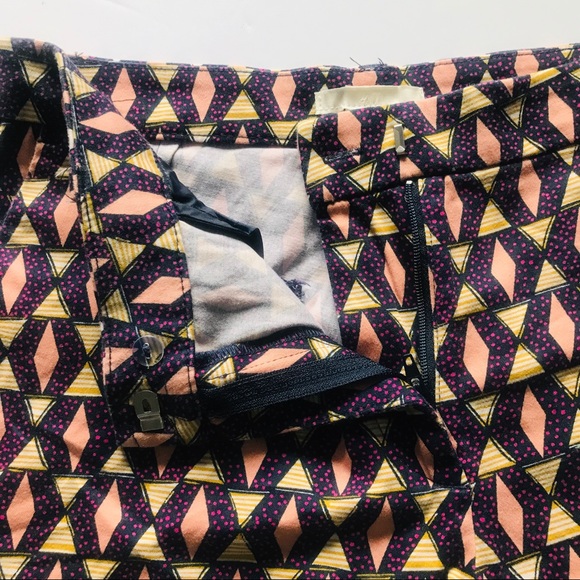H&M Patterned Shorts - Picture 3 of 5